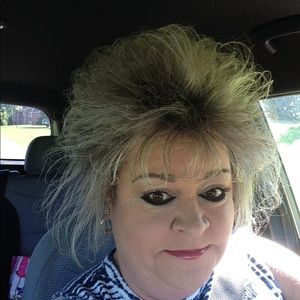 Meet your Posher, Sondra